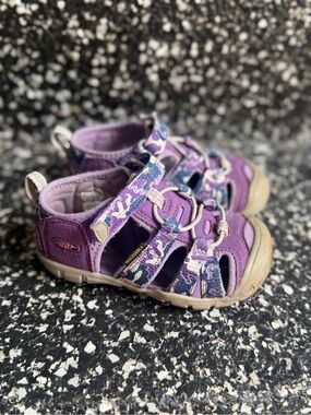 GUC Keen Sandals Size US 7